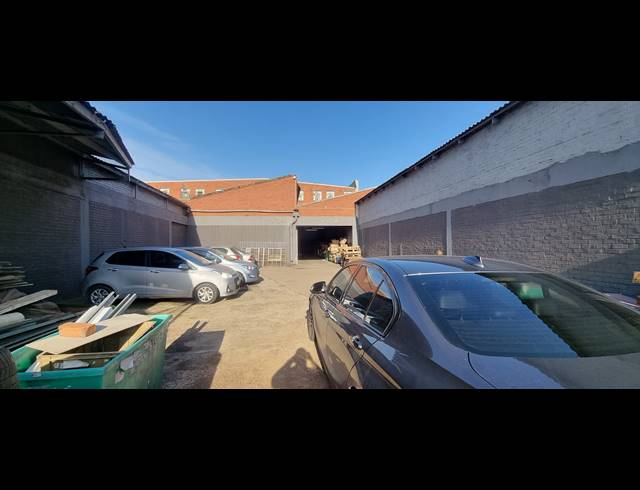 2,122M² WAREHOUSE TO LET IN CONGELLA